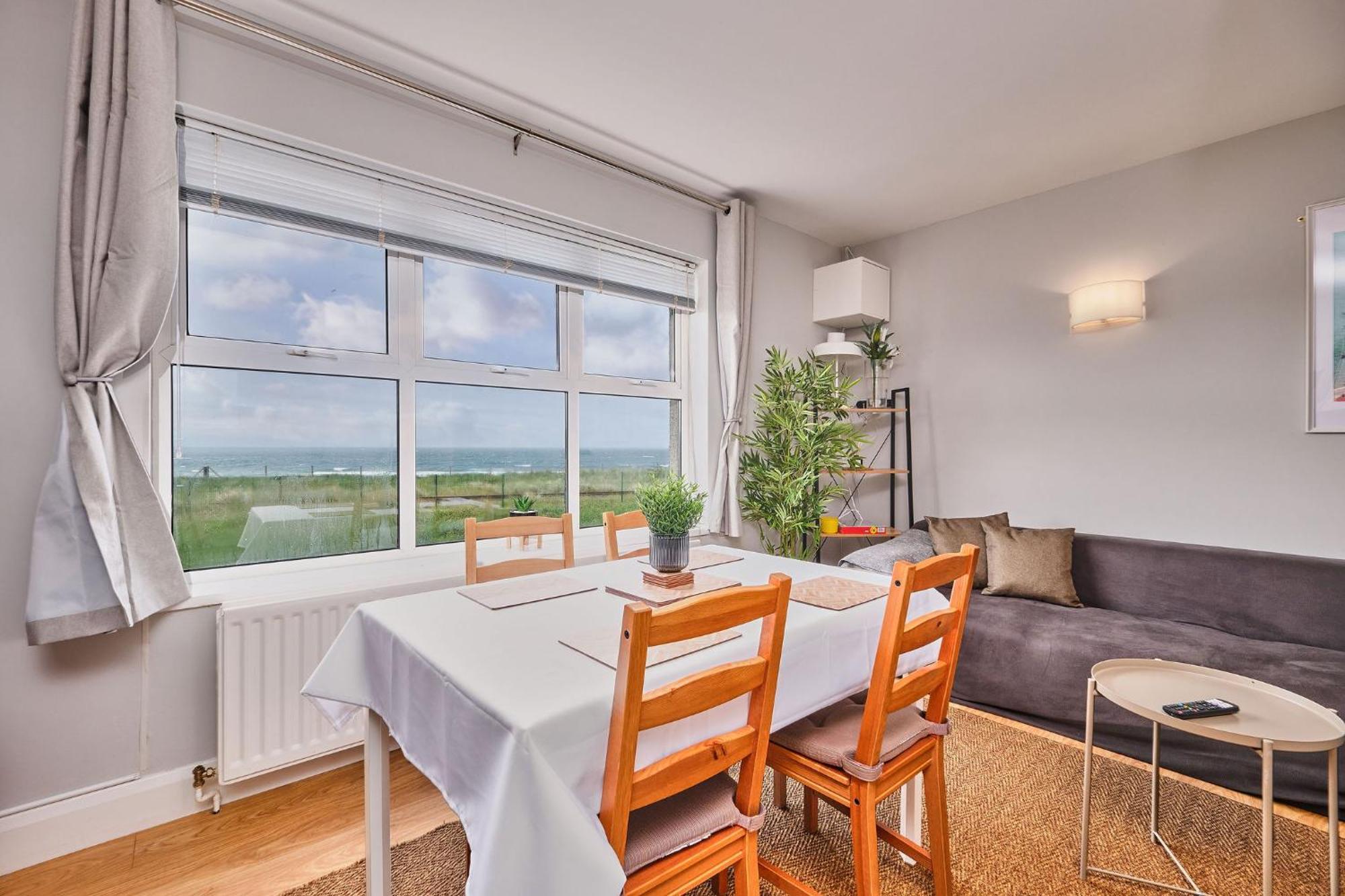 6 Dunluce Park - Portrush By The Sea Apartment Exterior photo