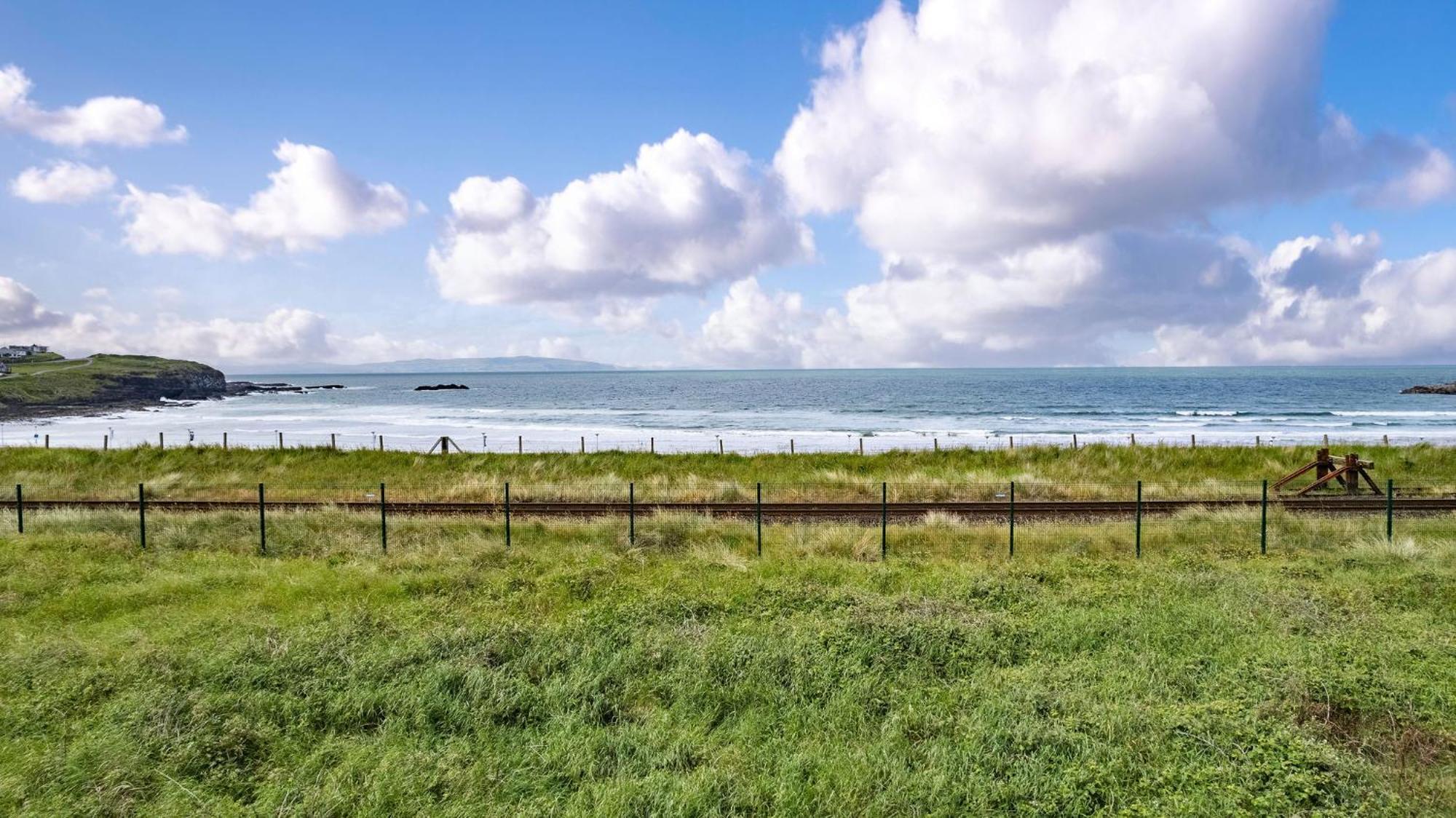 6 Dunluce Park - Portrush By The Sea Apartment Exterior photo