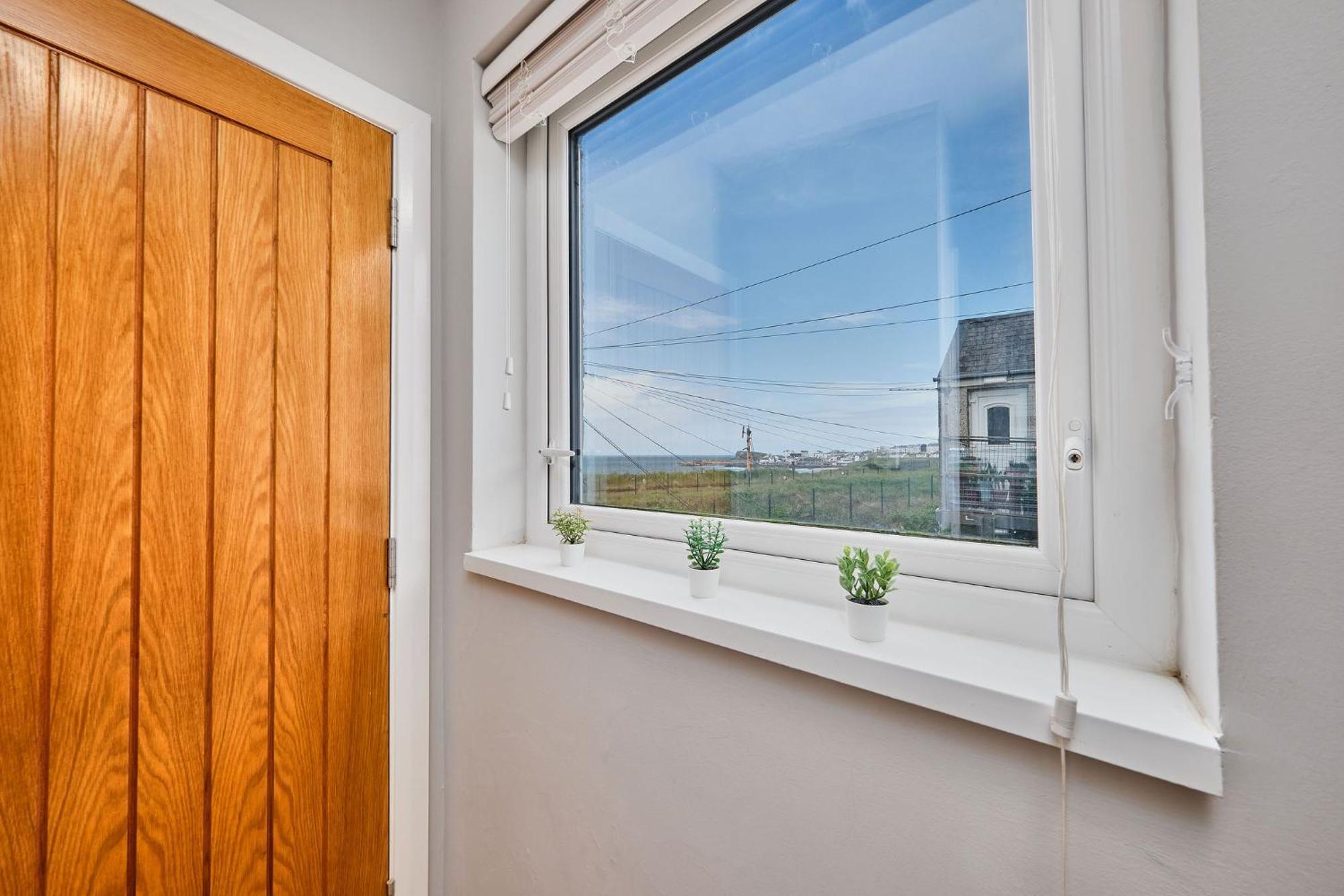 6 Dunluce Park - Portrush By The Sea Apartment Exterior photo