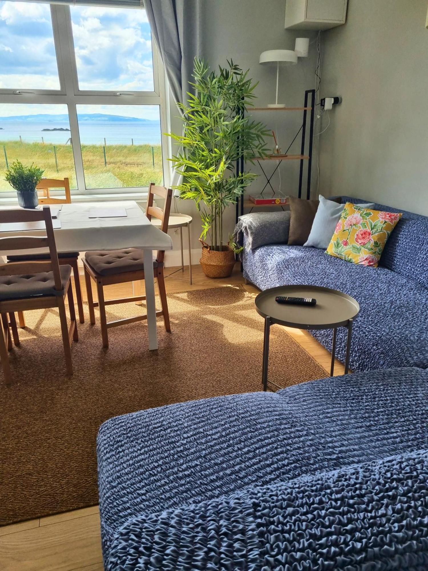 6 Dunluce Park - Portrush By The Sea Apartment Exterior photo