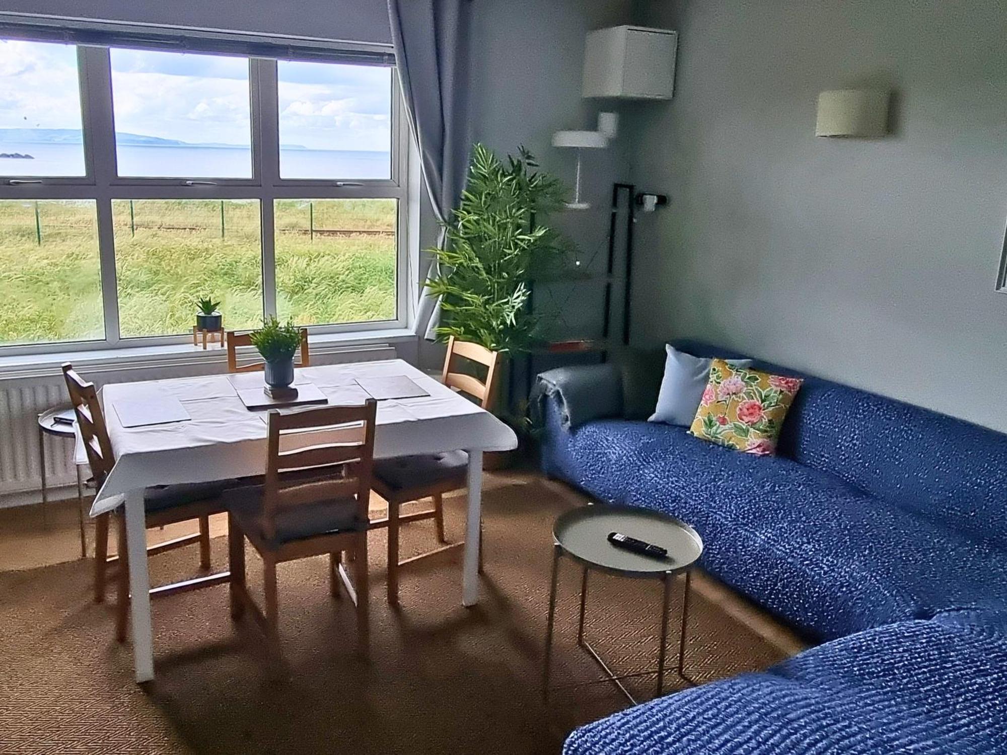 6 Dunluce Park - Portrush By The Sea Apartment Exterior photo